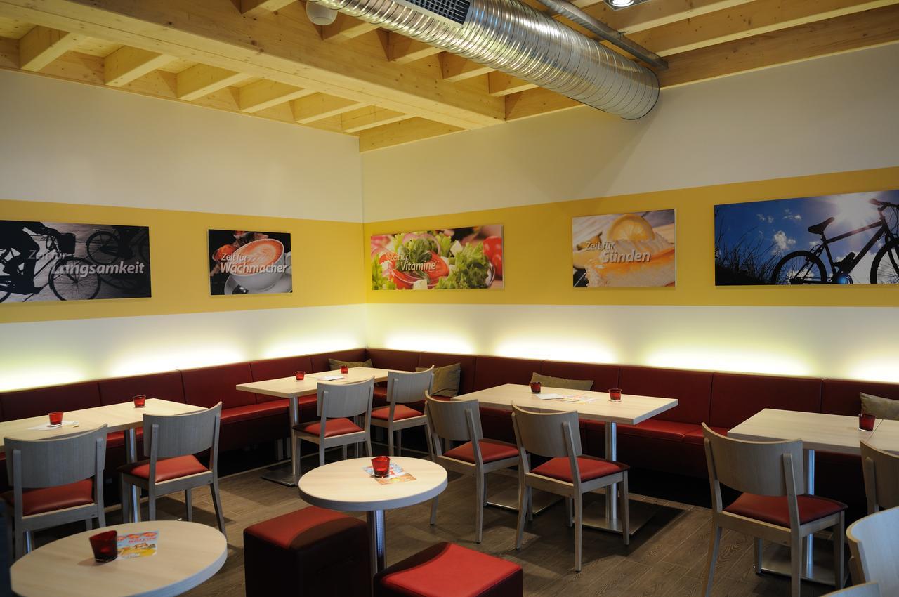 Auszeit Cafe & Hotel Oberwornitz Ngoại thất bức ảnh